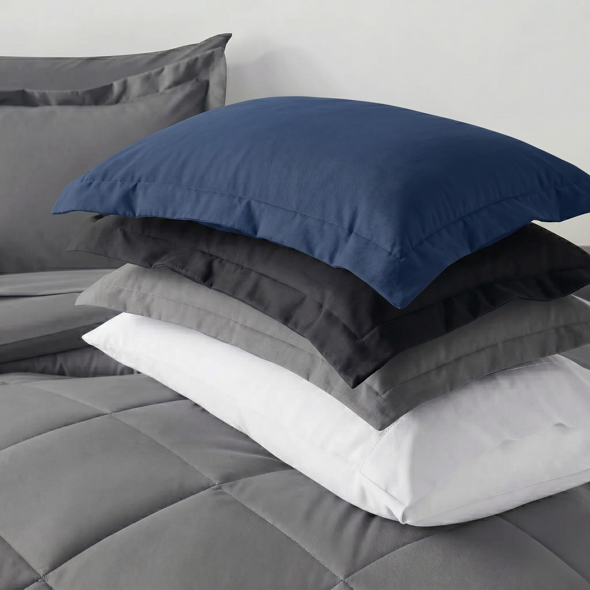 2 Kissenbezüge (passende Farbe zur Decke)